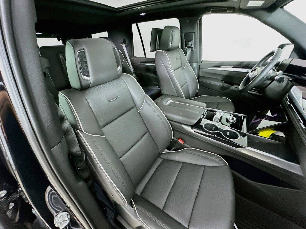 New 2026 Cadillac Escalade Sport w/ Touring Package AWD/4WD image 37