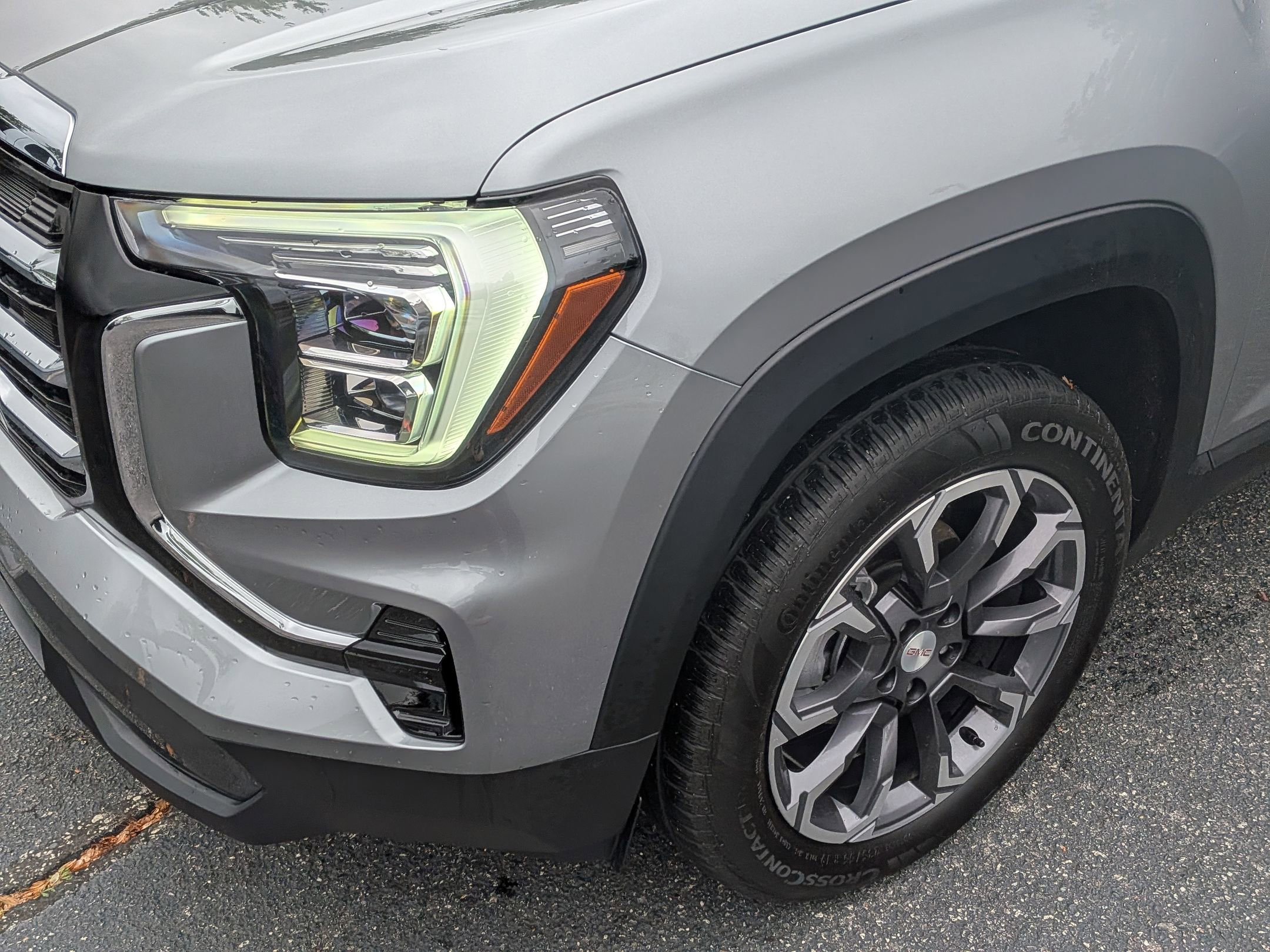 Certified 2025 GMC Terrain Elevation w/ Elevation Premium Package AWD/4WD image 11