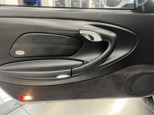 Used 2000 Porsche 911 Cabriolet image 12