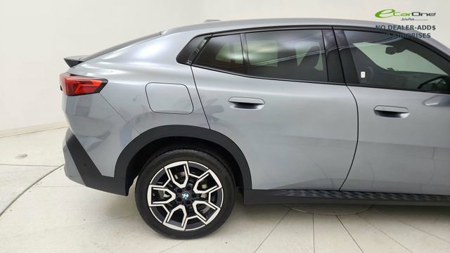 Used 2025 BMW X2 xDrive28i image 12