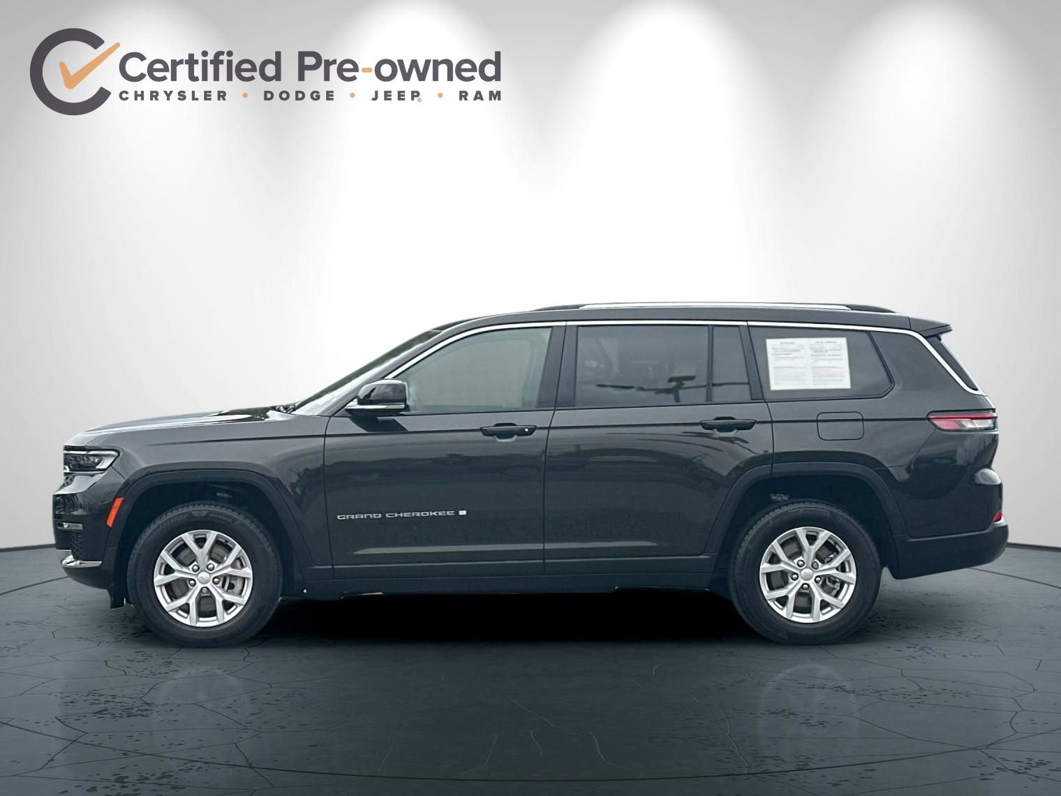 Used 2023 Jeep Grand Cherokee L Limited AWD/4WD image 7