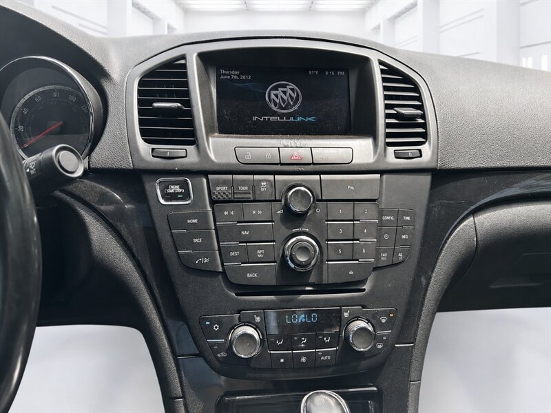 Used 2013 Buick Regal Premium FWD image 12