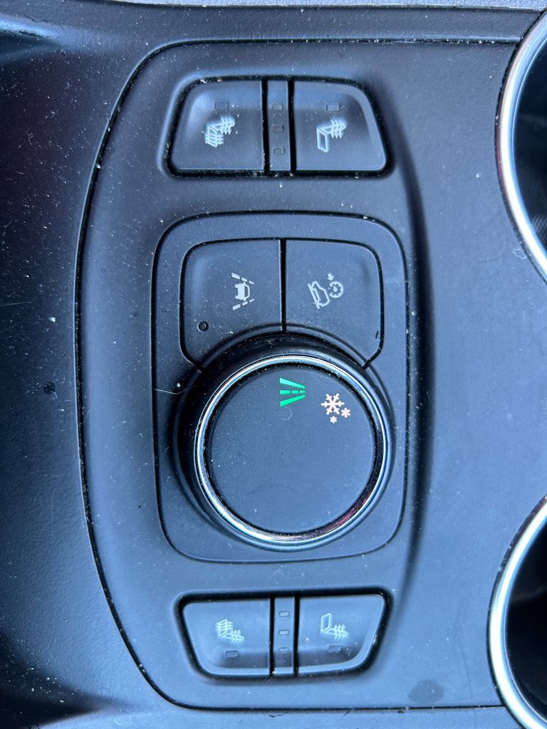 Used 2018 GMC Terrain SLT w/ Preferred Package FWD image 16