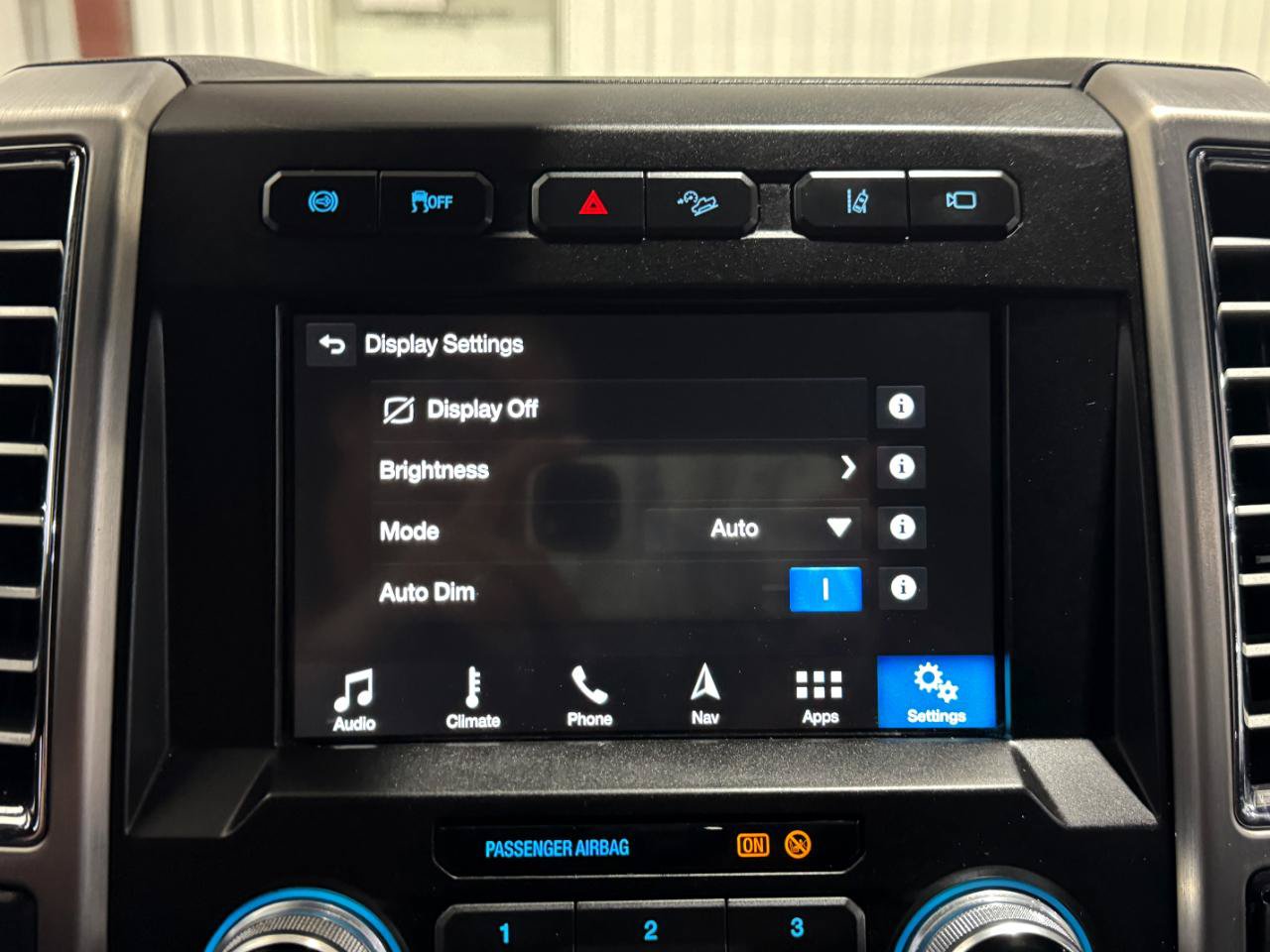 Used 2018 Ford F350 Platinum w/ Platinum Ultimate Package AWD/4WD image 47