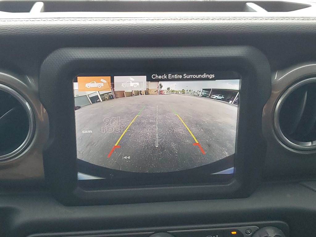 Used 2018 Jeep Wrangler Unlimited Sahara AWD/4WD image 18