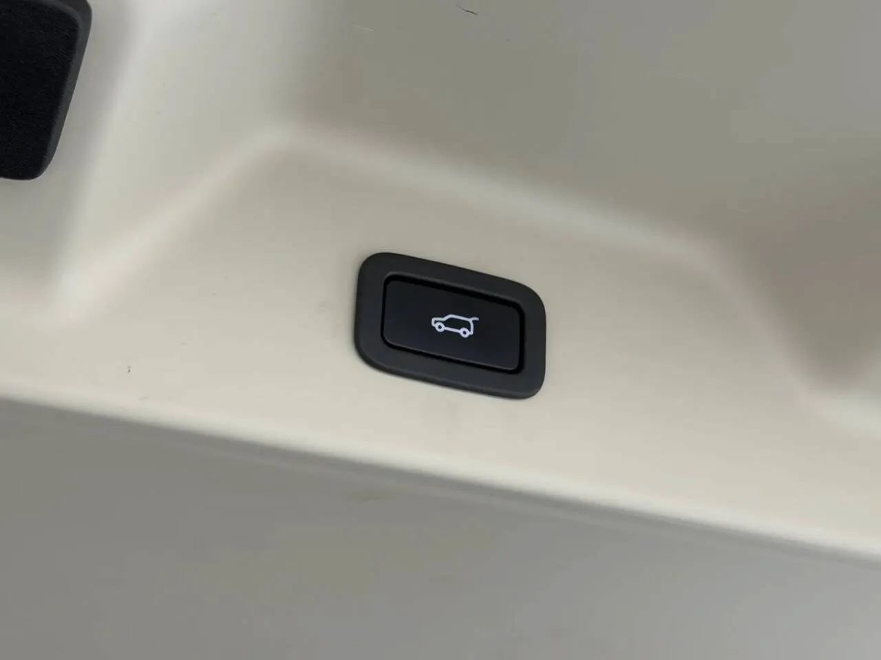 Used 2020 Land Rover Range Rover HSE AWD/4WD image 39
