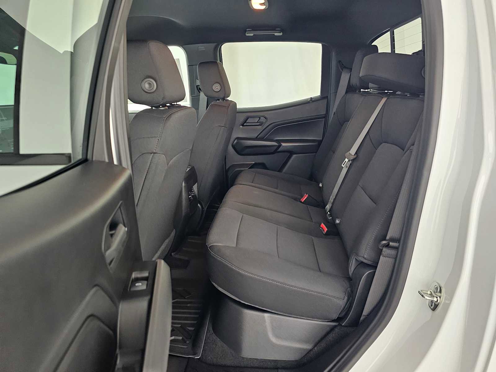 New 2026 Chevrolet Colorado W/T image 16