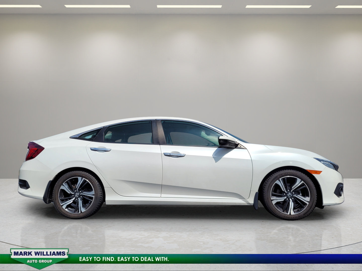 Used 2016 Honda Civic Touring image 2