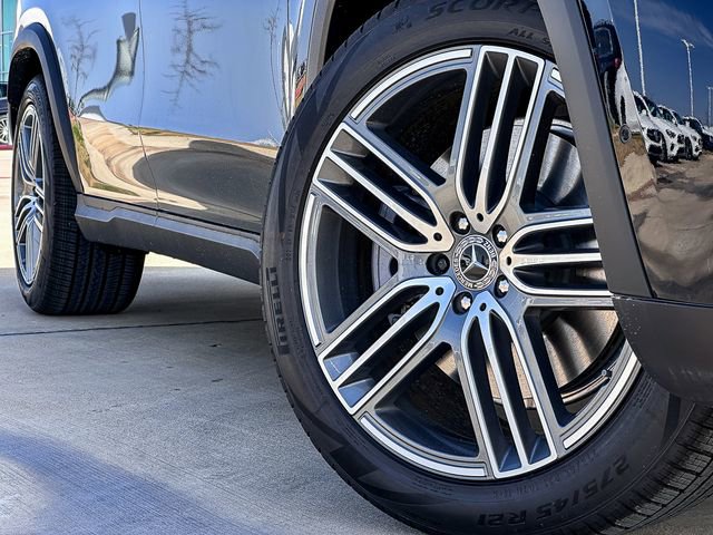 Used 2025 Mercedes-Benz GLS 450 4MATIC image 2