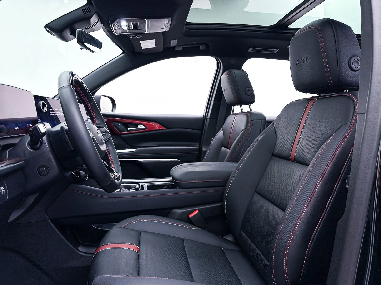 Used 2024 Chevrolet Traverse RS image 22