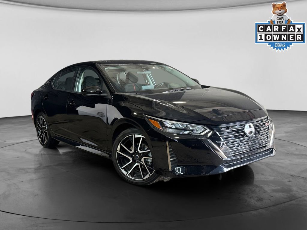 Used 2025 Nissan Sentra SR FWD image 1