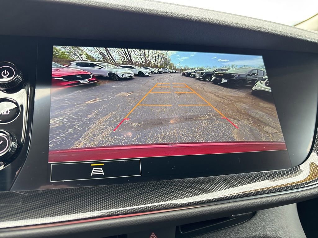 Used 2023 Buick Envision Essence AWD/4WD image 31