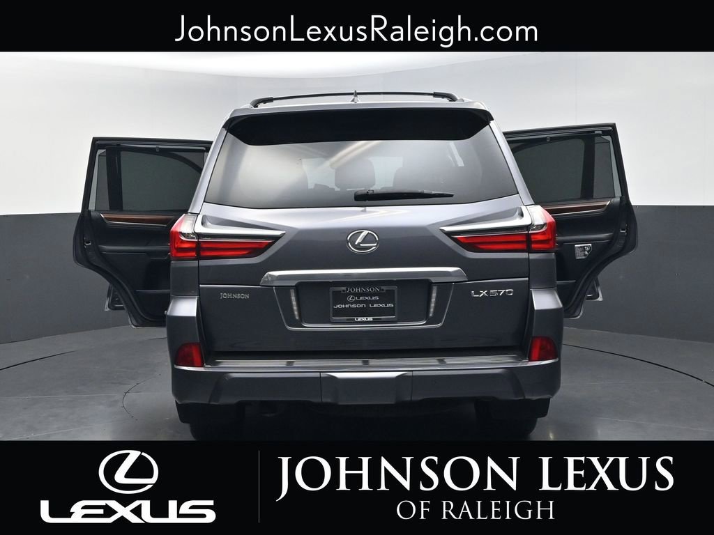 Used 2019 Lexus LX 570 4WD w/ Luxury Package image 34
