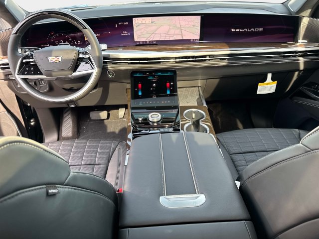 New 2026 Cadillac Escalade ESV Platinum Sport w/ LPO, ONYX Package AWD/4WD image 18