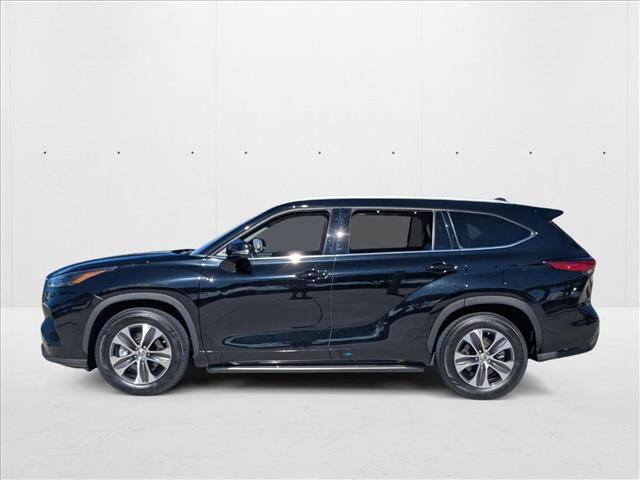Used 2022 Toyota Highlander XLE image 8