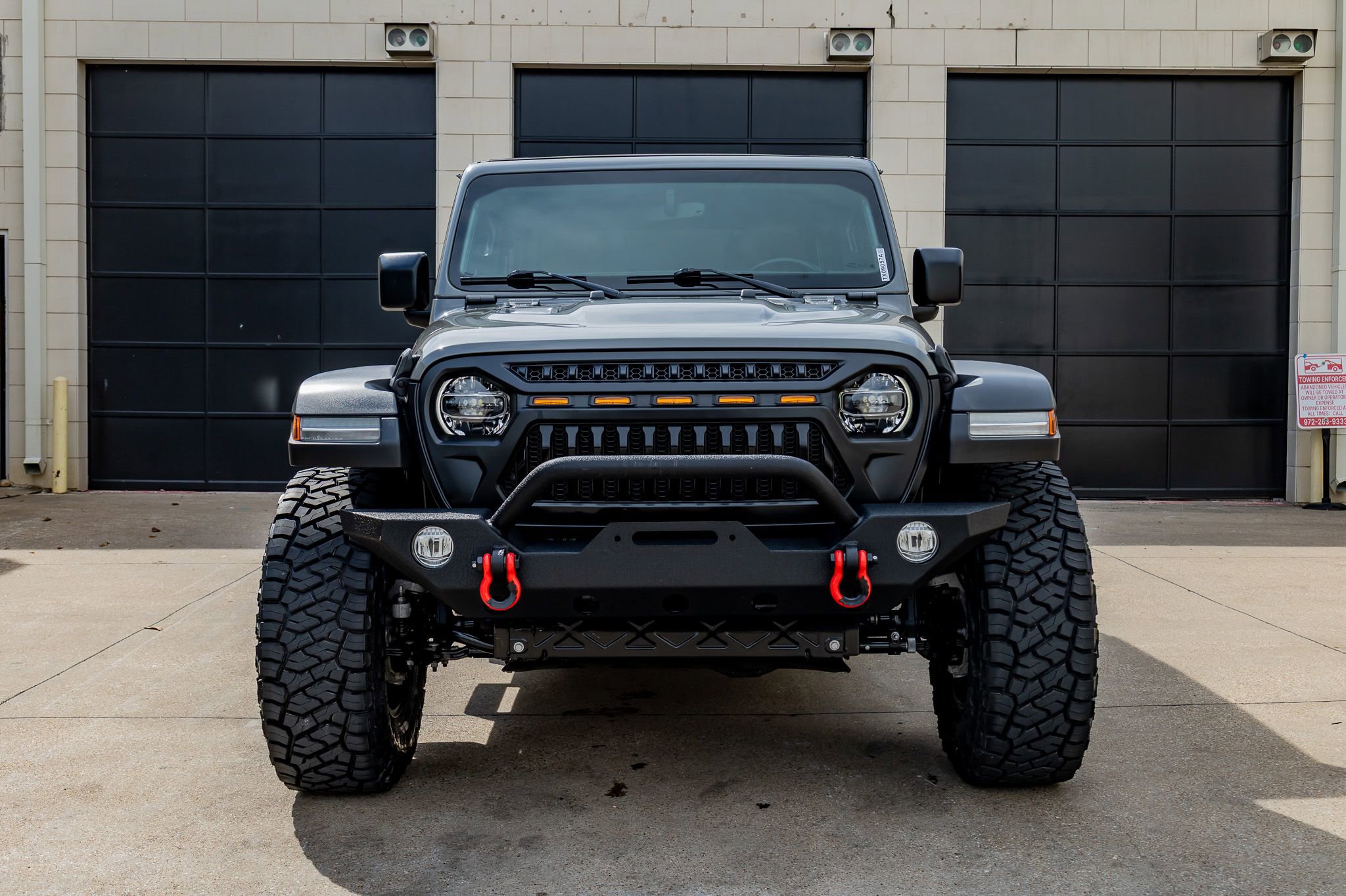 Used 2022 Jeep Wrangler Unlimited Rubicon w/ LED Lighting Group AWD/4WD image 2