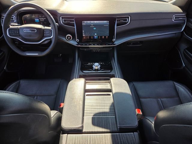 Used 2024 Jeep Wagoneer Series II w/ Flexible Seating Group image 17