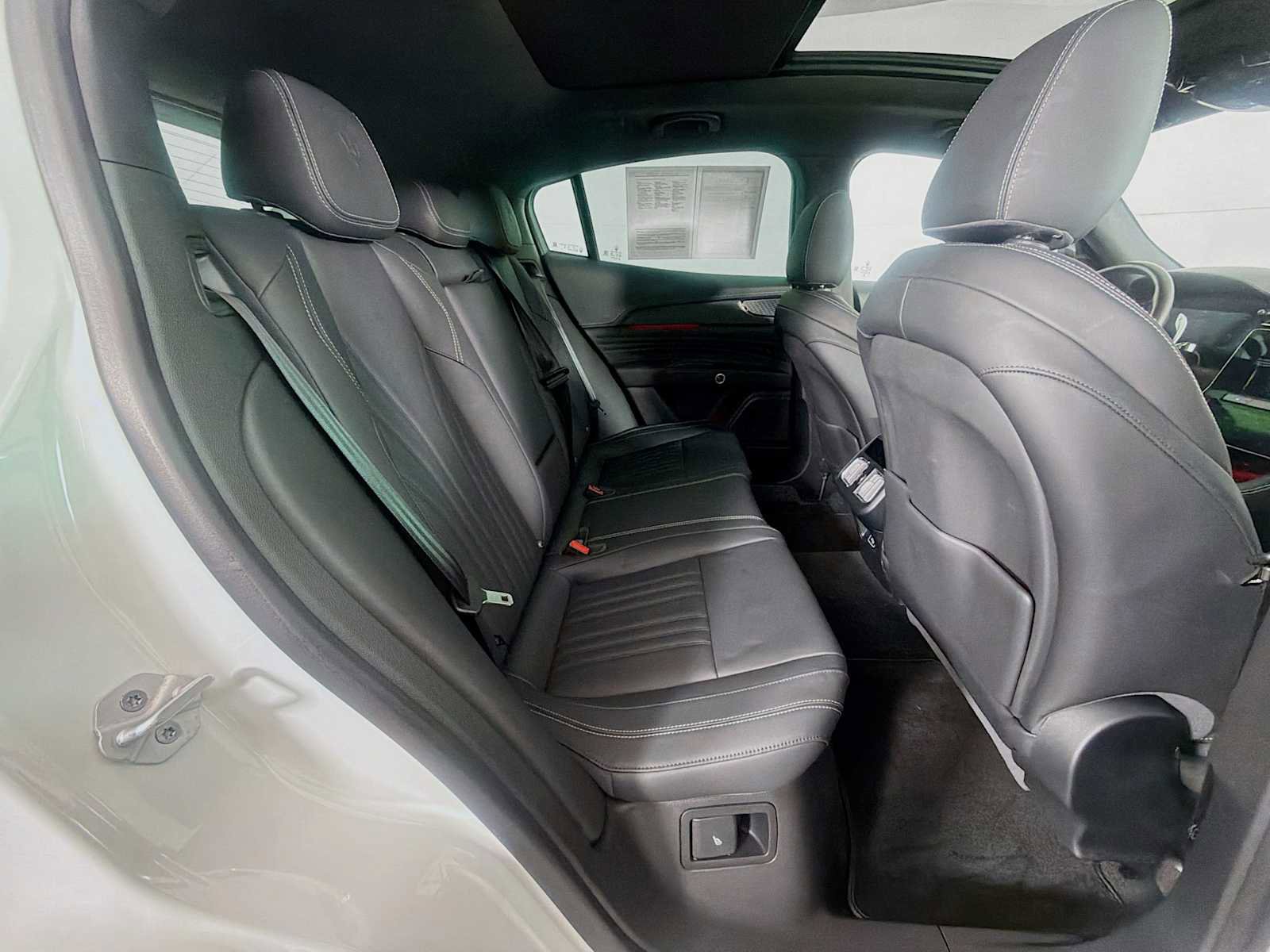 Used 2025 Maserati Grecale Modena image 43