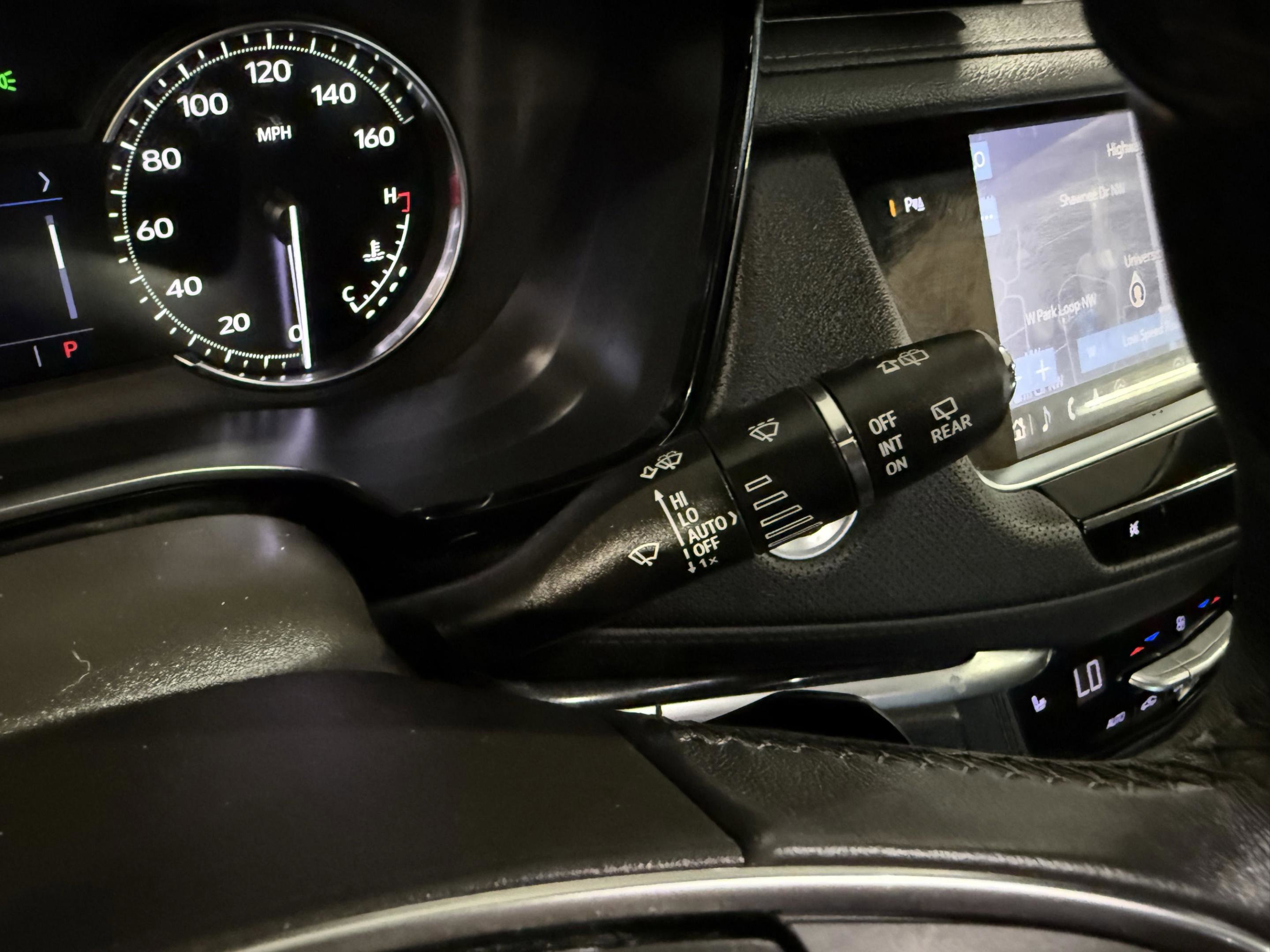 Used 2024 Cadillac XT5 Premium Luxury image 19