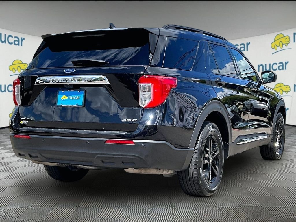 Used 2023 Ford Explorer XLT AWD/4WD image 6