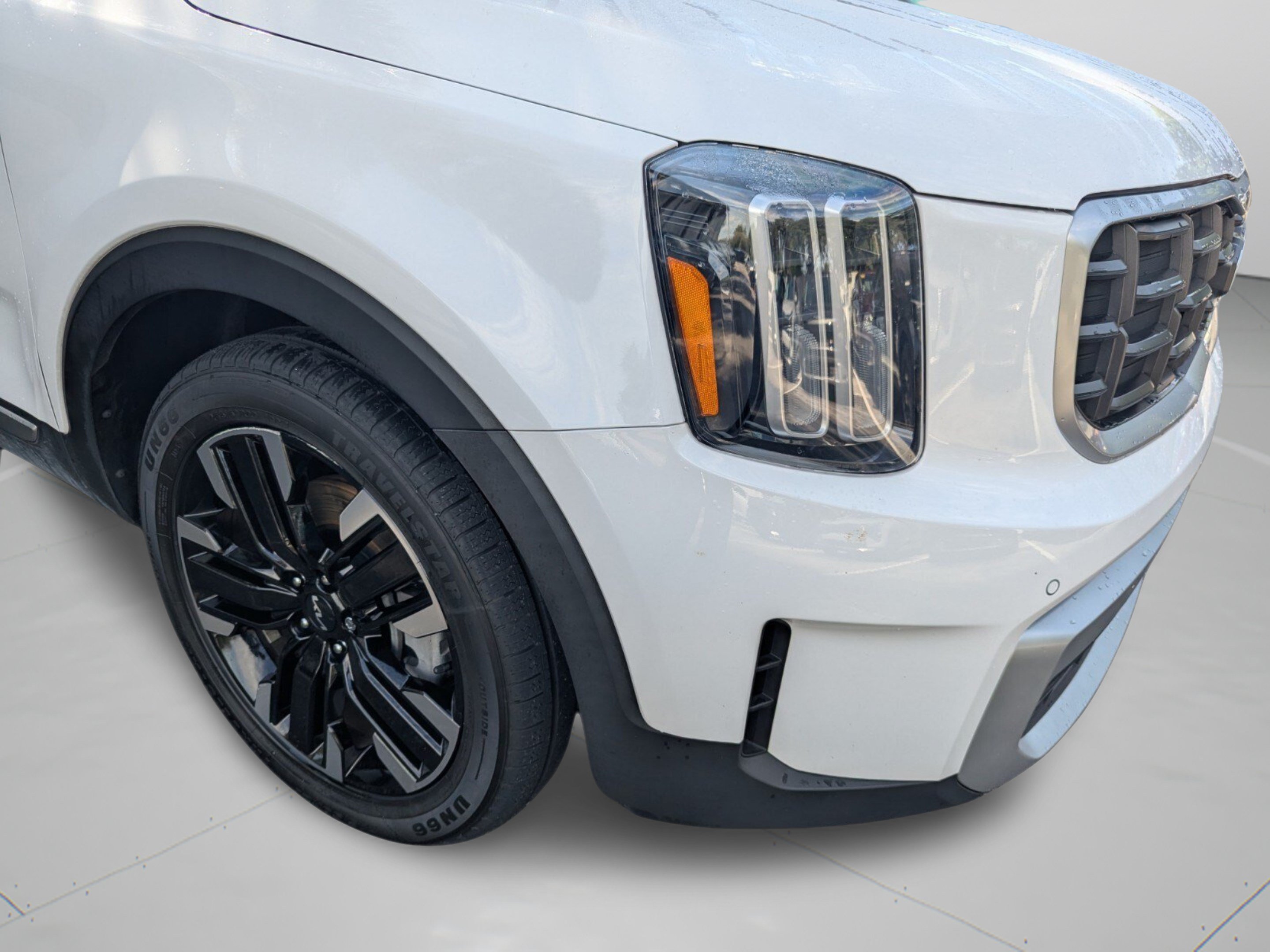 Certified 2024 Kia Telluride SX Prestige AWD/4WD image 37