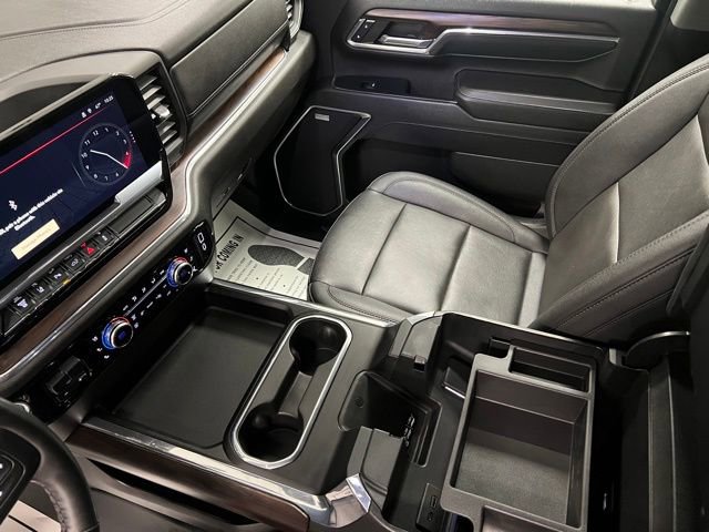 Used 2024 GMC Sierra 3500 SLT w/ SLT Convenience Package image 39