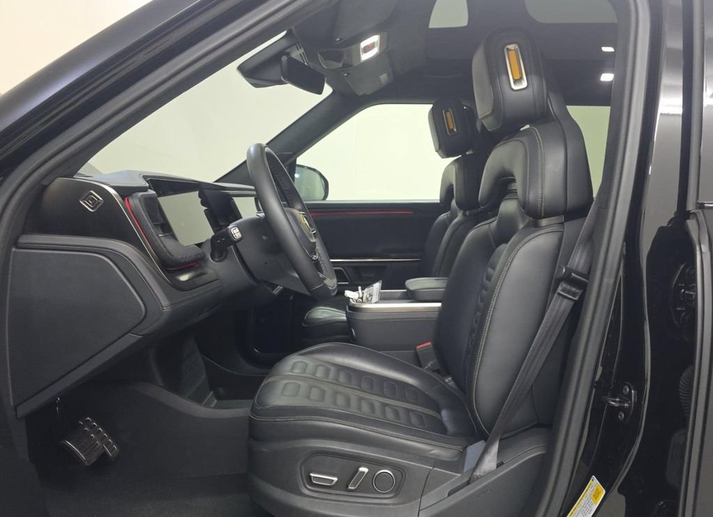 Used 2024 Rivian R1S Adventure AWD/4WD image 6