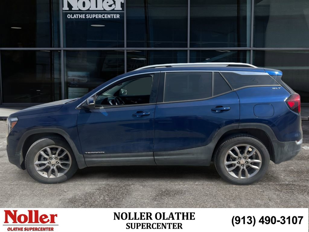 Used 2022 GMC Terrain SLT w/ Tech Package