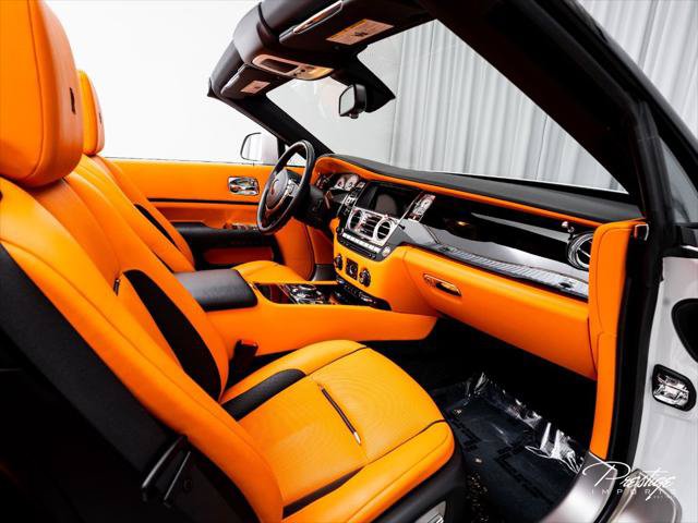 Used 2021 Rolls-Royce Dawn RWD image 38