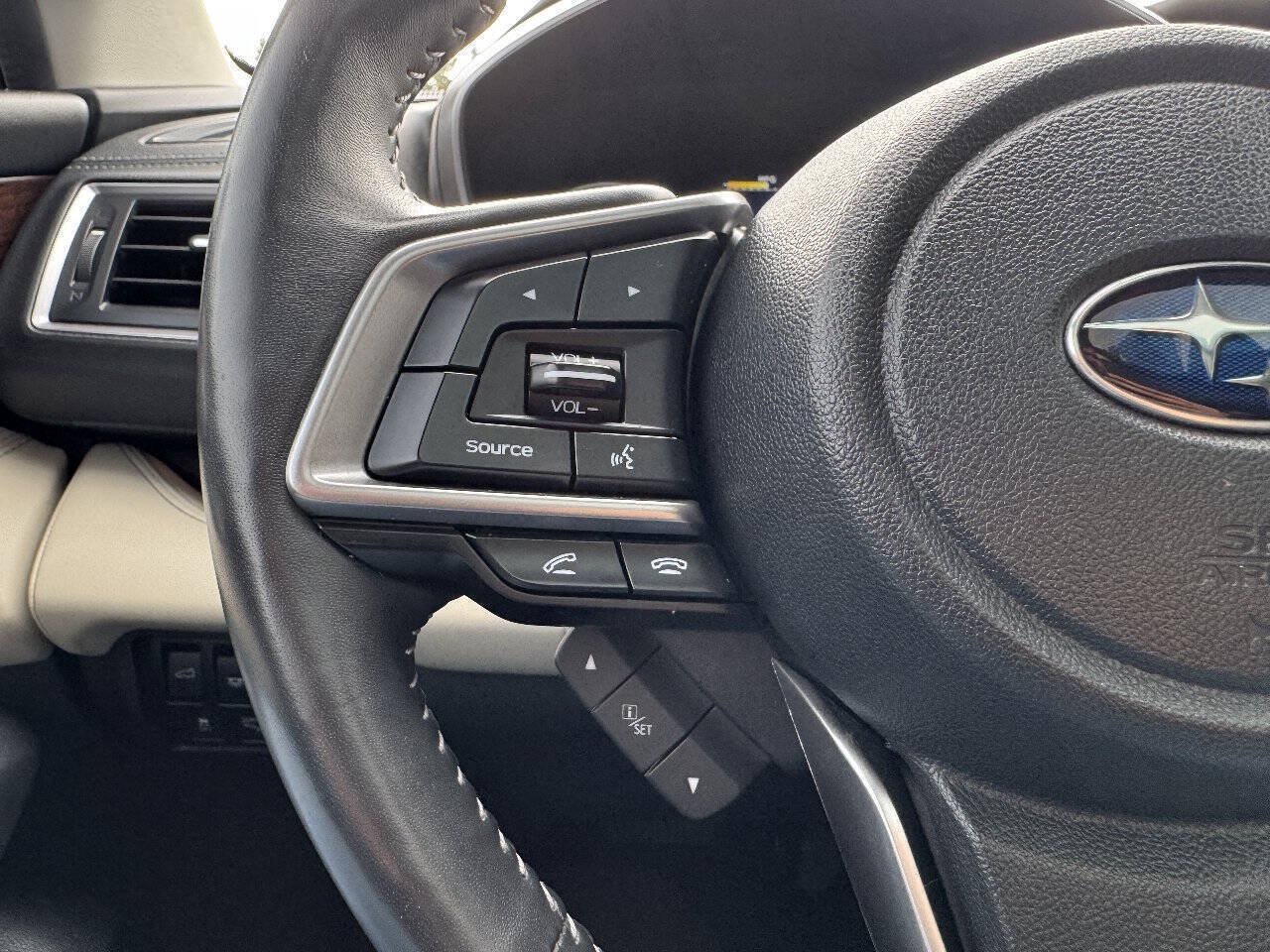 Used 2022 Subaru Ascent Touring AWD/4WD image 40