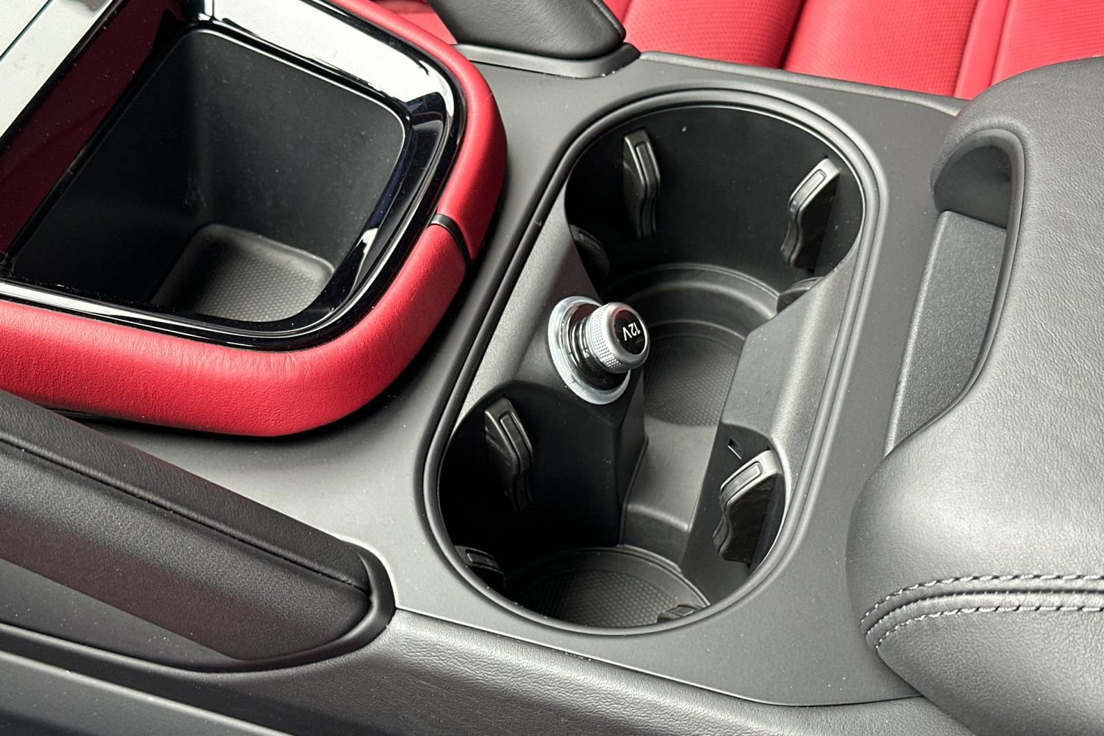 Used 2024 Porsche Cayenne Turbo GT image 26