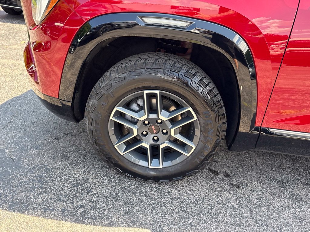 Used 2026 GMC Terrain AT4 w/ LPO, Floor Liner Package AWD/4WD image 11