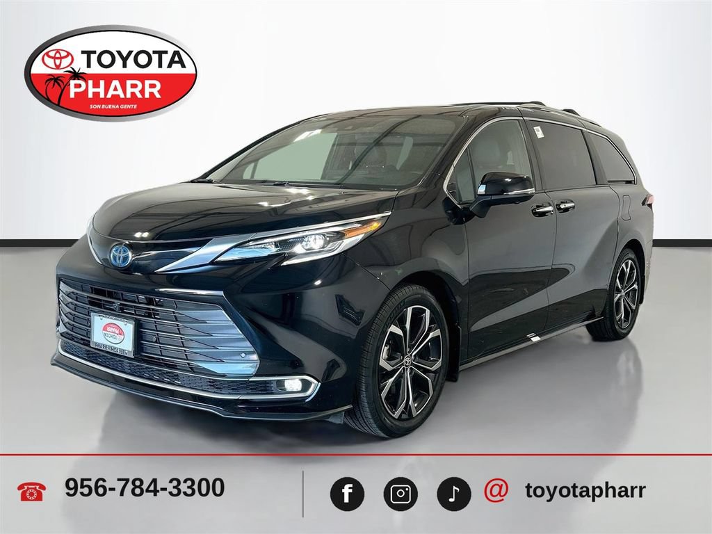 Used 2025 Toyota Sienna Platinum