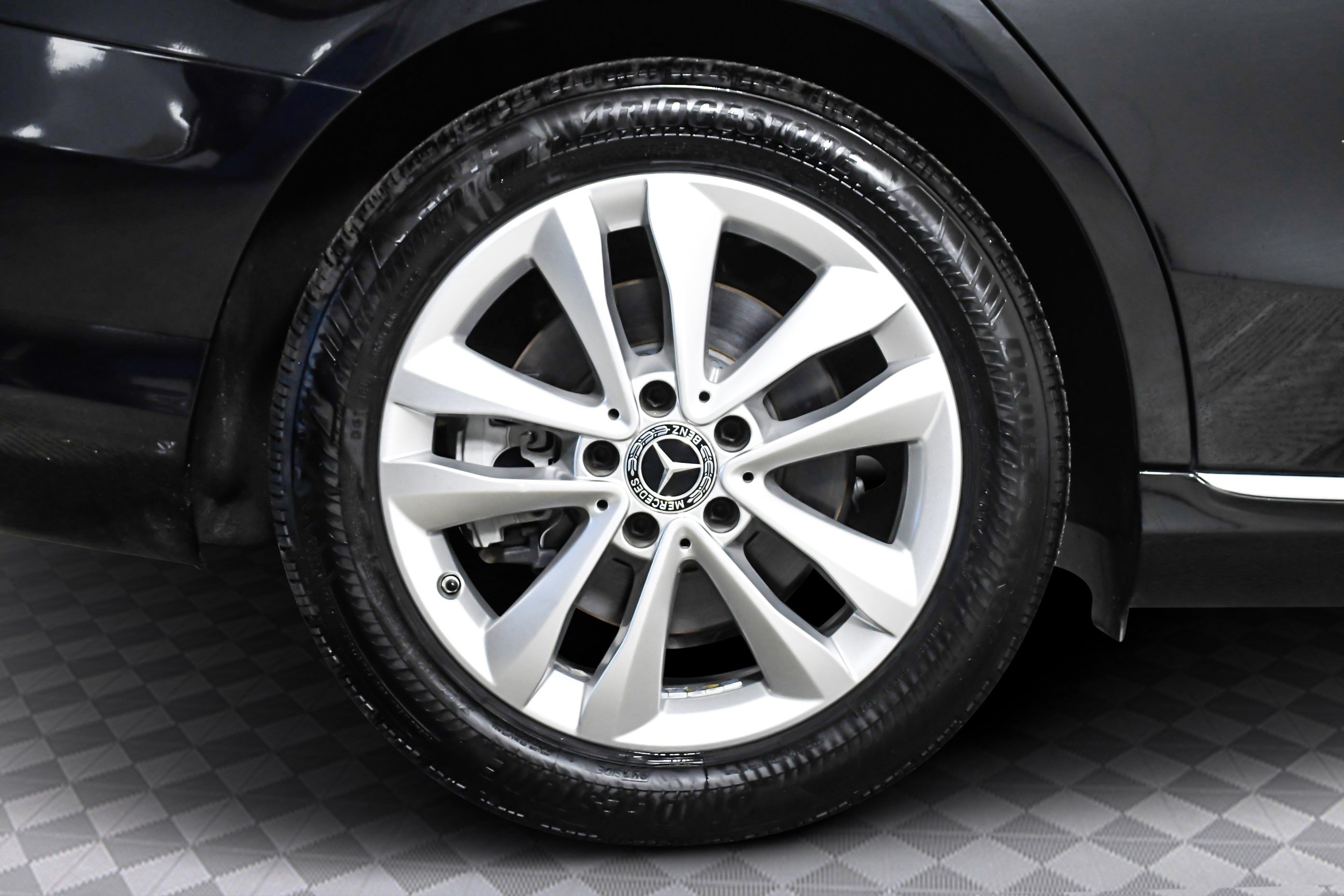 Used 2020 Mercedes-Benz C 300 Sedan image 34