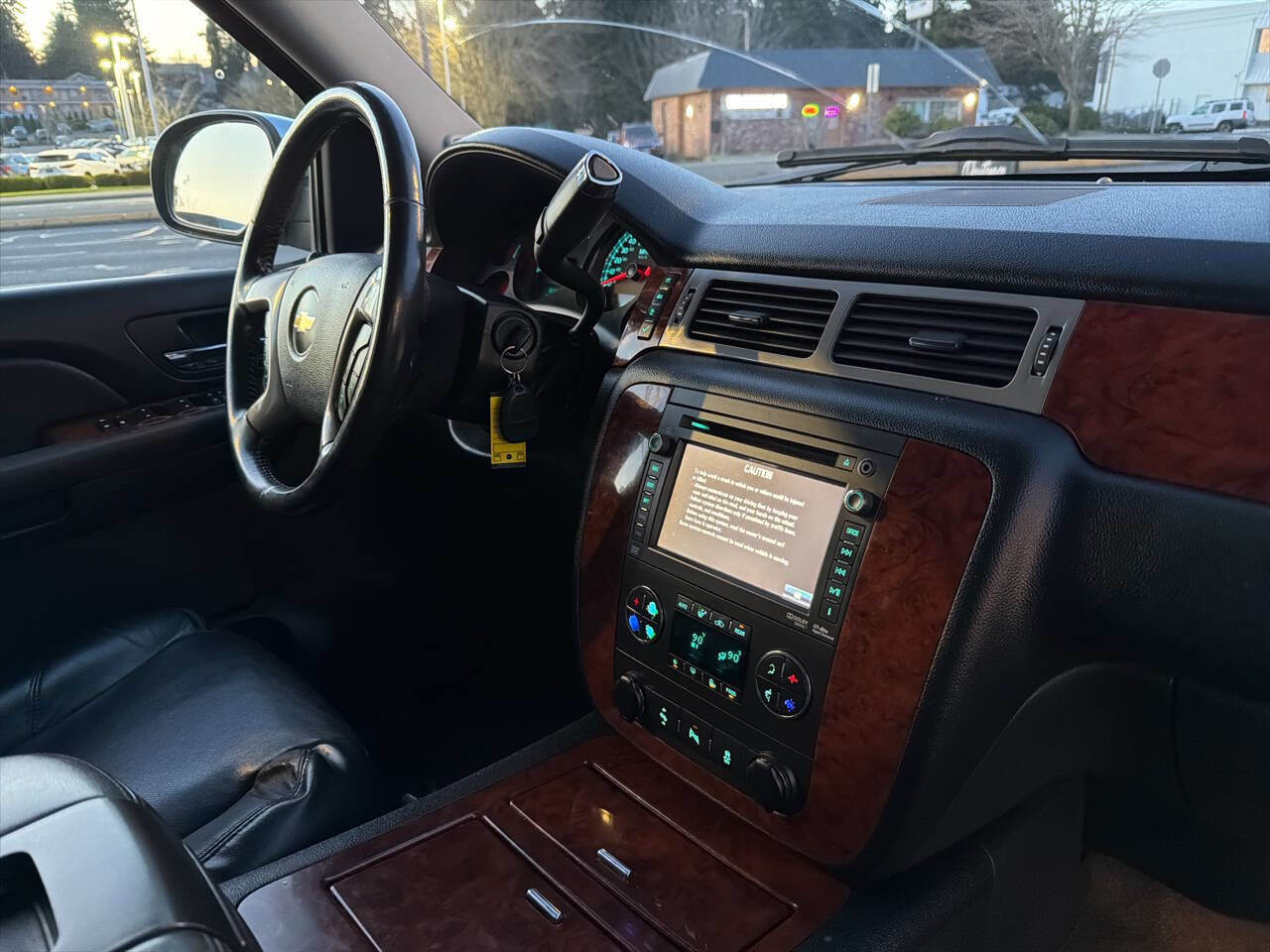 Used 2013 Chevrolet Suburban LTZ image 20