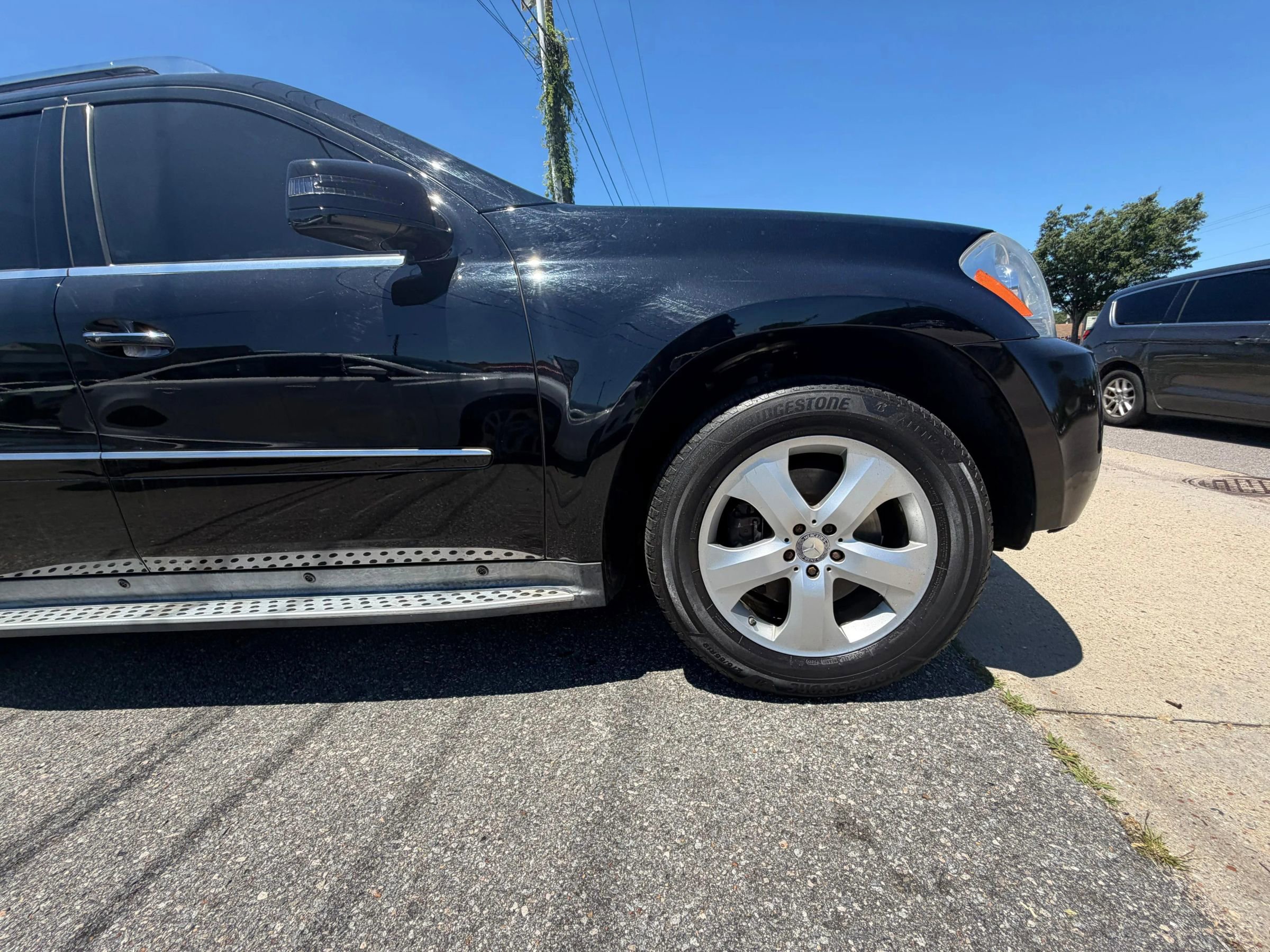 Used 2012 Mercedes-Benz GL 450 4MATIC image 32