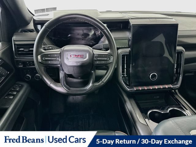 Used 2025 GMC Yukon AT4 w/ AT4 Premium Package AWD/4WD image 31
