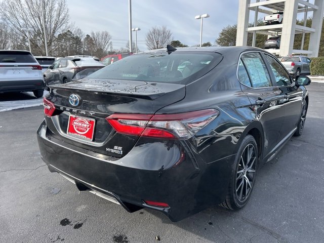 Used 2022 Toyota Camry SE image 5