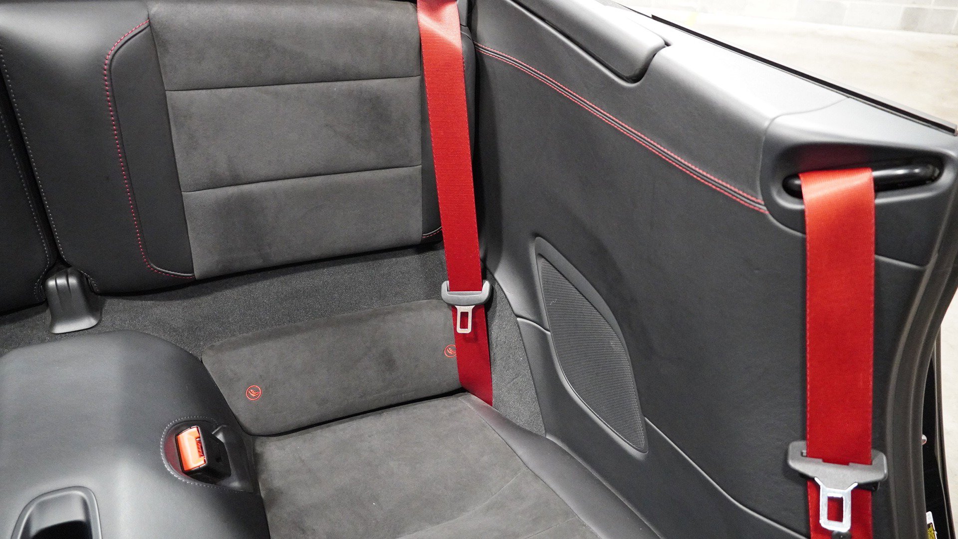 Used 2019 Porsche 911 Carrera 4 GTS image 32