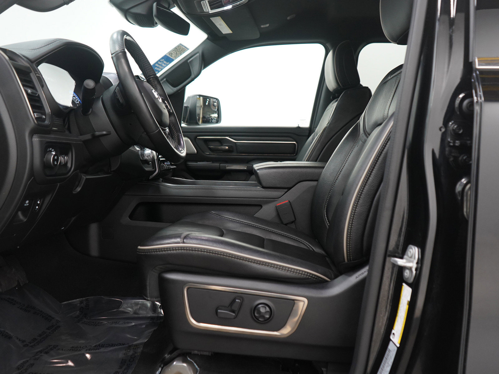 Used 2019 RAM 1500 Limited image 22