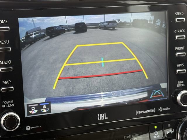 Used 2021 Toyota Highlander Limited image 20