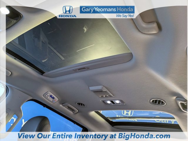Used 2023 Kia Carnival SX Prestige FWD image 24