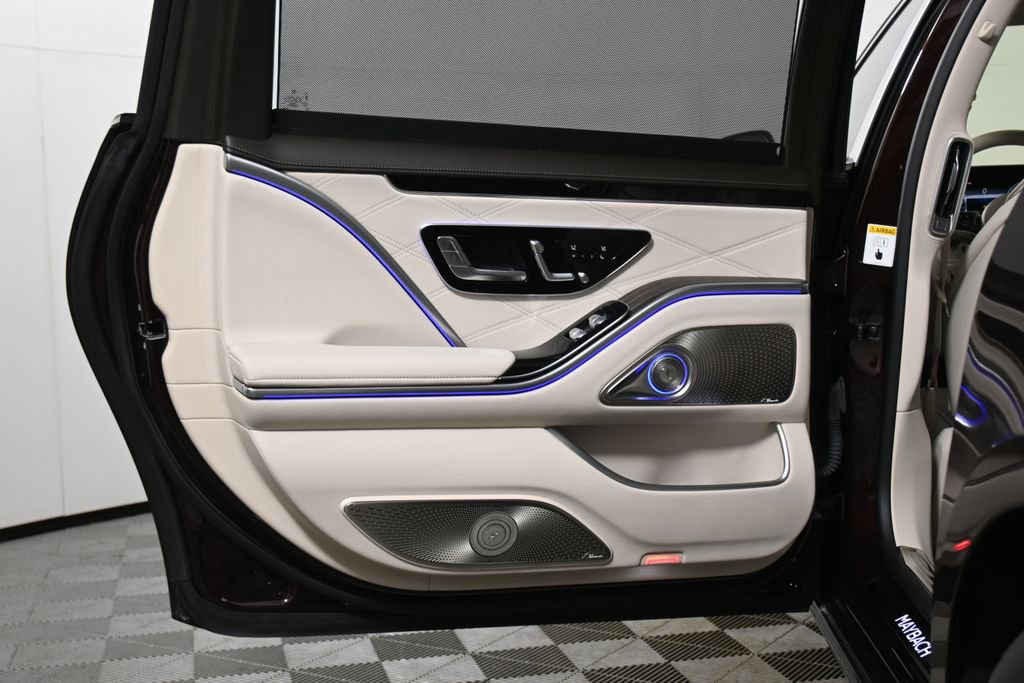 Certified 2023 Mercedes-Benz Maybach S 680 4MATIC image 31