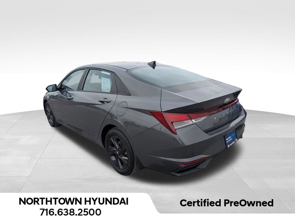 Used 2023 Hyundai Elantra SEL image 4