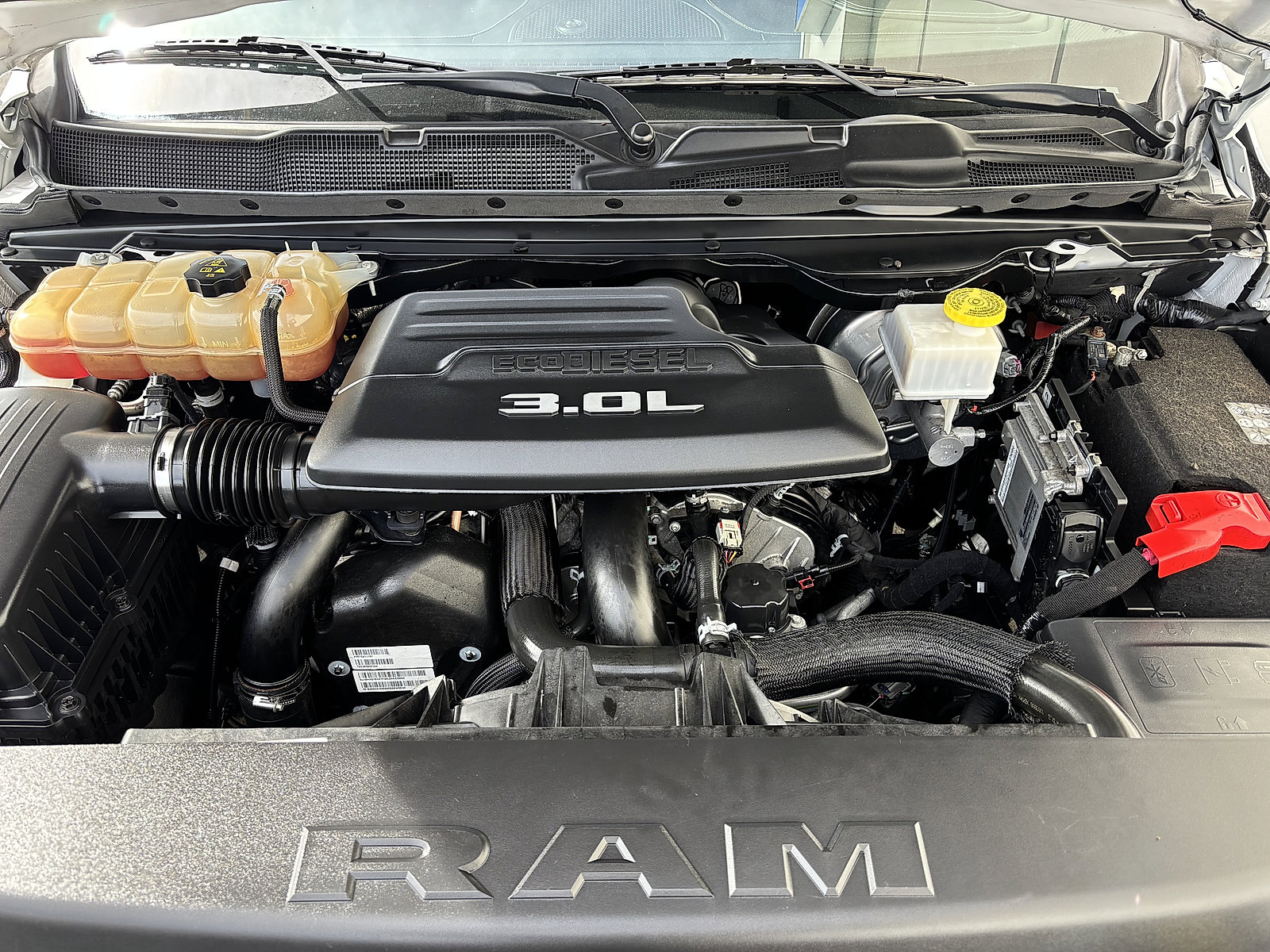 Used 2020 RAM 1500 Limited w/ Advanced Safety Group AWD/4WD image 8