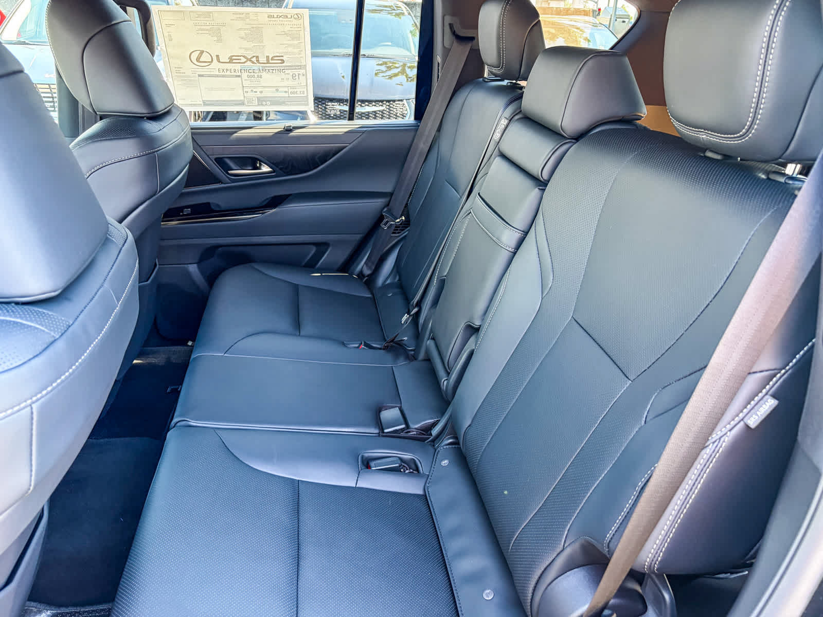 New 2026 Lexus LX 600 4WD w/ Luxury Package image 19