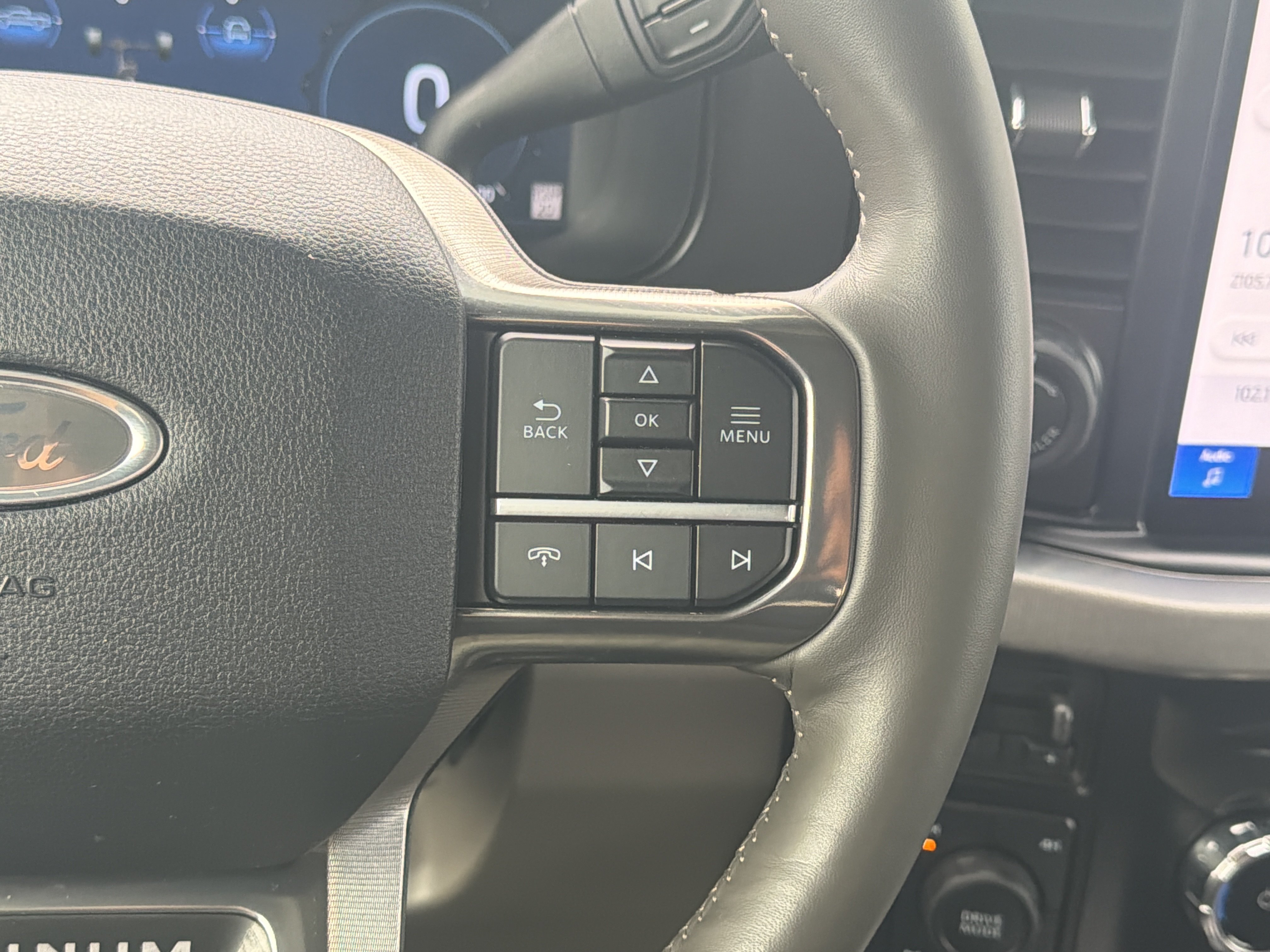 Used 2026 Ford F350 Platinum w/ Platinum Plus Package AWD/4WD image 19
