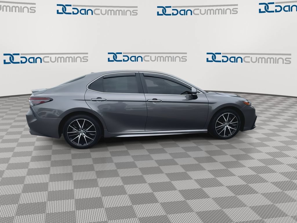 Used 2024 Toyota Camry SE FWD image 9