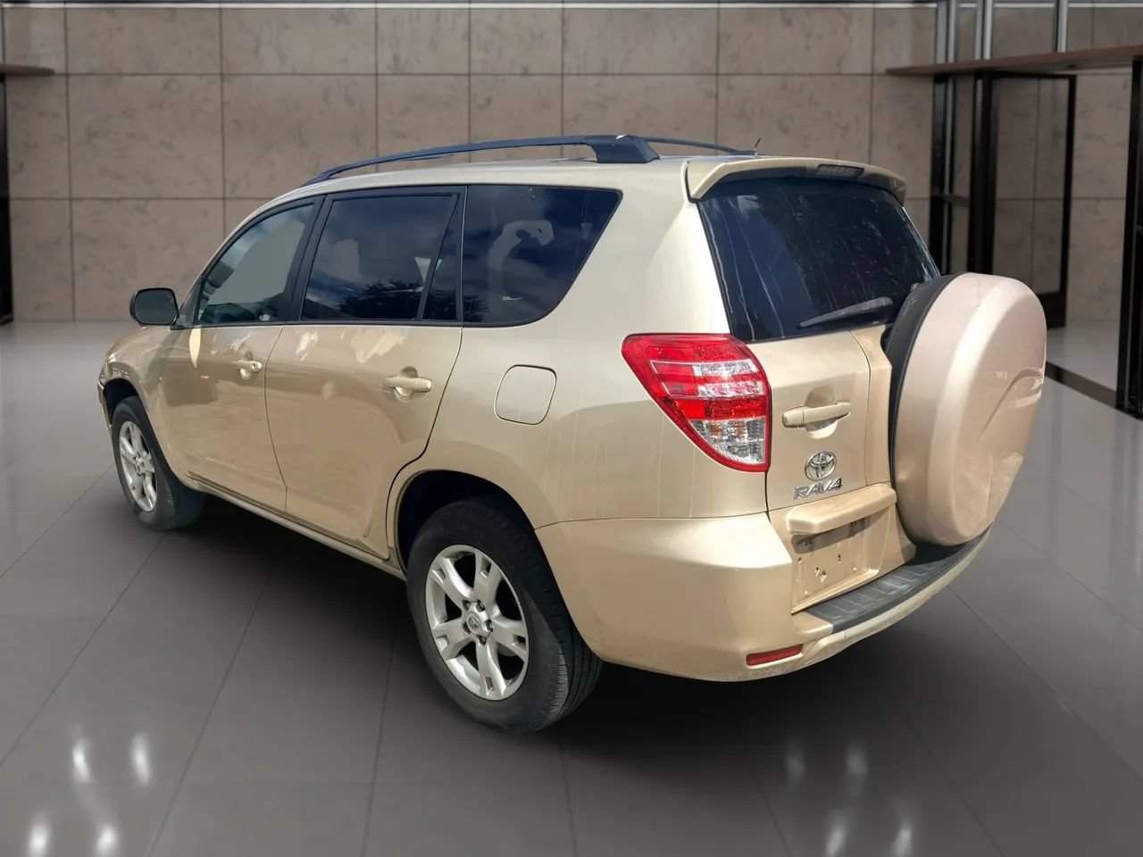 Used 2012 Toyota RAV4 FWD w/ Upgrade Value Pkg image 5