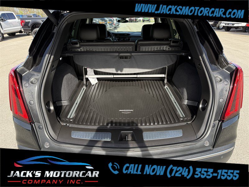 Used 2025 Cadillac XT5 Premium Luxury w/ LPO, Floor Liner Package AWD/4WD image 13